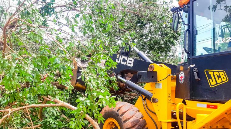 Prefeitura de Nioaque realiza mutirão de limpeza para conter danos causados pelas chuvas