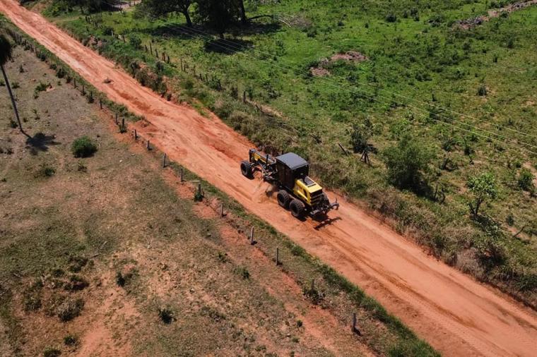 Prefeitura de Nioaque realiza manutenção de estradas no Assentamento Conceição
