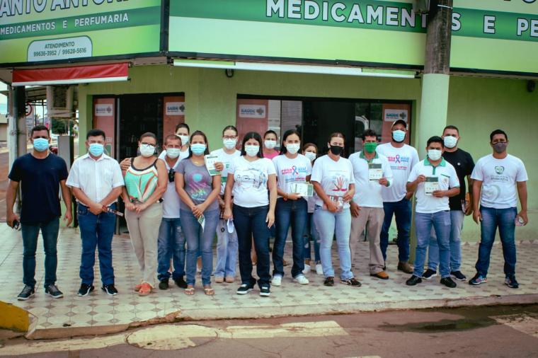 Saúde realiza conscientização ao uso de máscaras no Centro de Nioaque